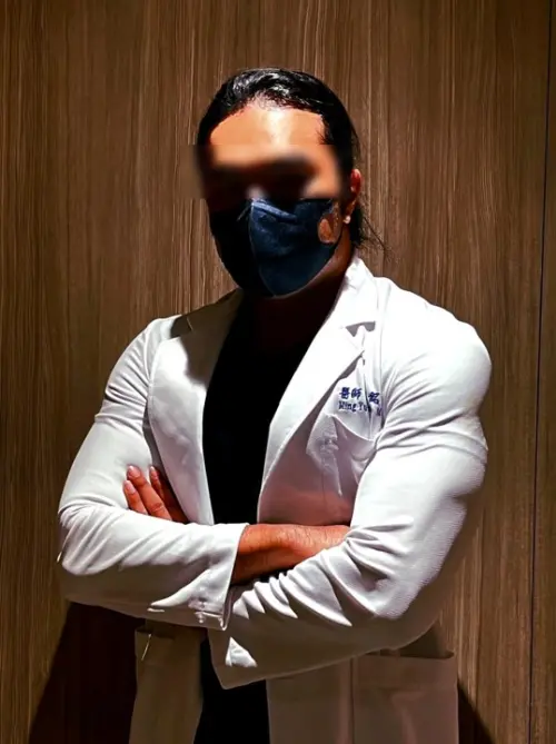 高雄網紅醫師減重手術連釀兩死！王銘嶼涉非法醫材遭廢照重罰醫院
