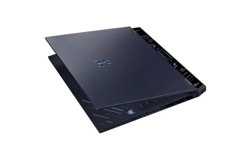 ▲Predator Helios 18P AI電競筆電擁有頂規配置。（圖／官方提供）