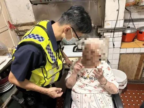 鼻酸...台中100歲嬤跌倒顫抖求援　見警悲泣：我4個孩子都死了
