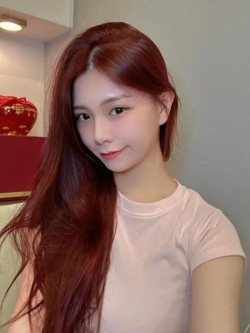 ▲網紅雨澄（青青）坦言因為直播，讓她逐漸迷失自我。（圖／翻攝自雨澄IG@c.0214）