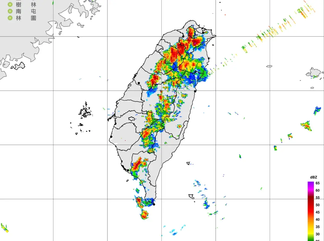 ▲午後對流雲系發展旺盛，易有短延時強降雨，中央氣象署已發布大雨特報。（圖／翻攝自中央氣象署cwa.gov.tw）