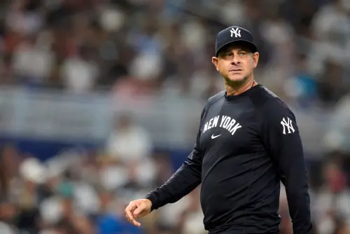 ▲1. 洋基總教練布恩（Aaron Boone）季後賽出局後仍獲賈吉（Aaron Judge）力挺，但球團休季補強壓力升高。（圖／美聯社／達志影像）