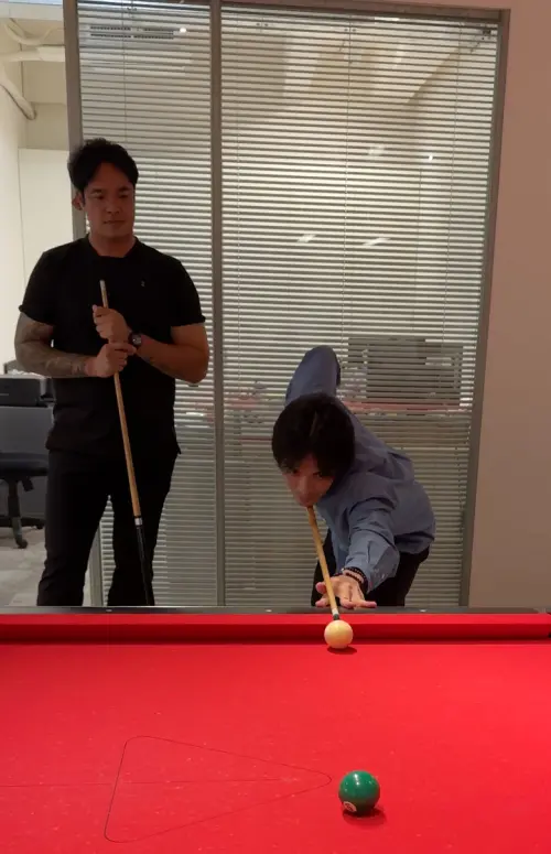 ▲林智勝（左）將與明日起一連3天在臺北大巨蛋舉辦引退賽，連3天邀請蕭敬騰（右）、張惠妹及任賢齊等大咖歌手助陣。（圖／喜鵲娛樂提供）