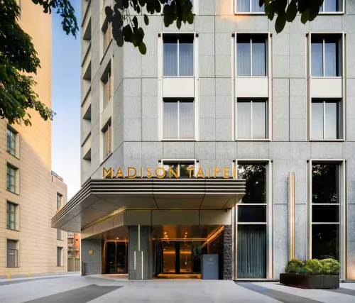 ▲慕軒飯店也宣告正式加盟萬豪集團旗下Tribute Portfolio品牌，還限時推出住房與餐飲優惠。（圖／慕軒飯店提供）