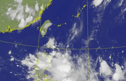 又有新颱風醞釀？熱帶擾動水氣「週末衝進台灣」　降雨熱區一圖看

