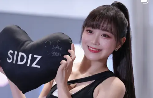 邊荷律偷偷回台超想哭！沒幫所有粉絲簽名她道歉：心裡真的很愧疚
