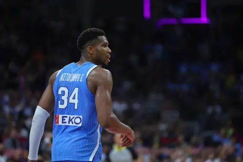 歐錦賽／字母哥砍準大三元！希臘爆冷淘汰西班牙　主帥讚史上最強
