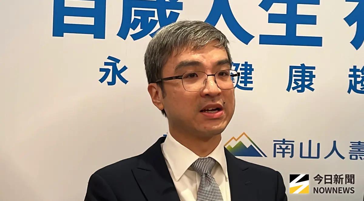 ▲對於是否併購三商美邦人壽？南山人壽董事長尹崇堯今（5）日受訪時做出回應。（圖／記者顏真真攝）