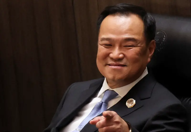 ▲泰國新任總理阿努廷（Anutin Charnvirakul）現年58歲，具有華裔背景，中文名為陳錫堯。（圖／路透社／達志影像）