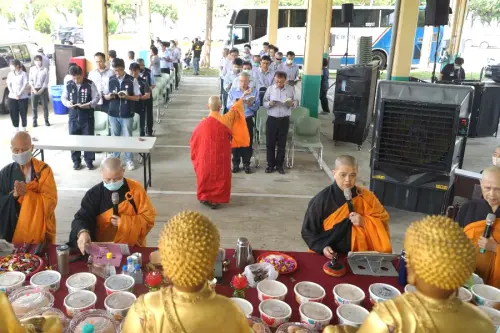 ▲台灣中油公司石化事業部舉辦中元普渡祈安法會，祈求操作安全，營運順利。(圖／中油石化事業部提供)