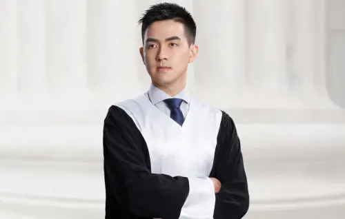 ▲林冠宇律師依據江祖平所述「無意識遭硬上」、「下藥性侵」的案情分析，龔益霆若遭判加重強制性交罪，平均刑度是8年3個月。（圖／翻攝翊宇律師事務所）