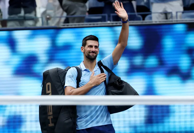 ▲美網男單四強戰西班牙新星艾卡拉茲（Carlos Alcaraz）直落三擊退四屆冠軍喬科維奇（Novak Djokovic），強勢闖進決賽，象徵網壇已經世代交替。（圖／路透／達志影像）