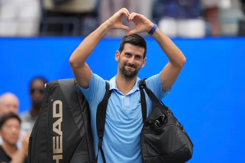 ▲塞爾維亞傳奇球星喬科維奇（Novak Djokovic）在美國網球公開賽（US Open）四強以直落三（4：6、6：7、2：6）不敵艾卡拉茲（Carlos Alcaraz），無緣爭奪個人第25座大滿貫冠軍。（圖／美聯社／達志影像）