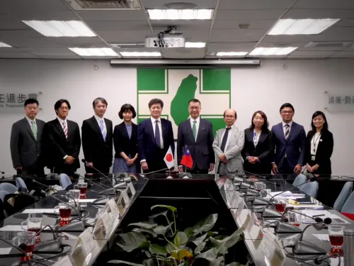 大罷免失利！徐國勇：民進黨處於低潮時期「正在檢討與整合」
