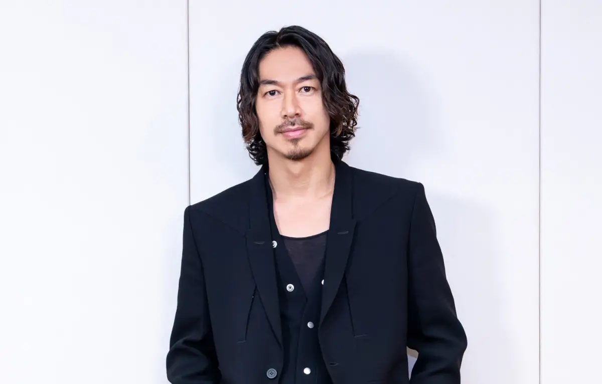 ▲今市隆二日前傳出喝醉打人，又突然閃婚宣布當爸，他的師兄AKIRA（如圖）代為師弟道歉，也表示孩子沒有錯，自己也很恭喜他升格人父。（圖／COME ON JKSSP）