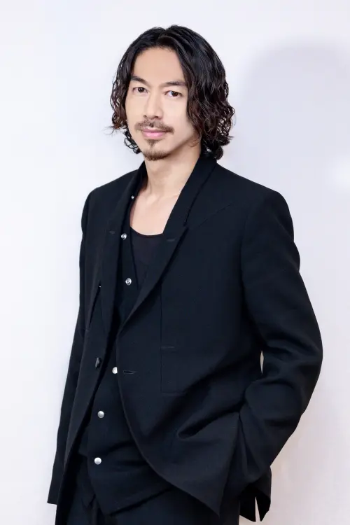 ▲AKIRA（如圖）今年生日早早就寢，沒想到老婆林志玲抱著兒子突襲給驚喜，相當浪漫。（圖／COME ON JKSSP）