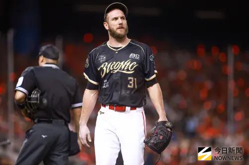 ▲味全龍洋投鋼龍今日交手中信兄弟，挑戰本季第10勝。（圖／記者葉政勳攝 ,2025.09.06）