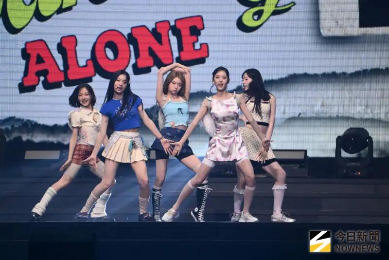 ▲KiiiKiii二度來台在台北小巨蛋表演，甜美長相完全不輸師姐IVE張員瑛。（圖／記者林柏年攝）