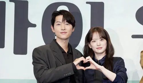 宋仲基離婚9年爆新歡！曝「與她墜入愛河」自嘲：再老就沒機會了
