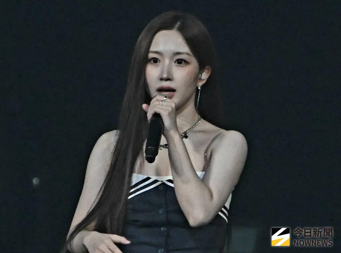 ▲NMIXX來台現身台北小巨蛋帶來精彩表演，海嫄（如圖）長相再升級，美到讓人差點認不出。（圖／記者林柏年攝）