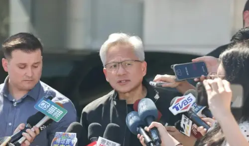 Jensen Huang responds positively when asked about nuclear power. (TCN)