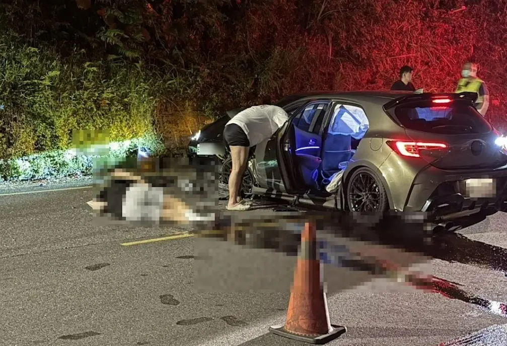 ▲新北市烏來區凌晨發生一起嚴重車禍！導致一名沈姓女子脾臟受傷，而她的身分是在社群平台上擁有超過1.4萬網友的小網紅。（圖／翻攝畫面）