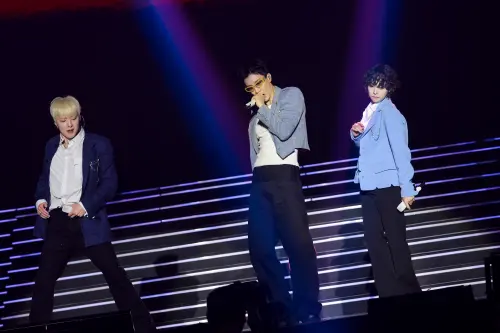 WINNER來台慶功宴不屑麻辣鍋「跑去吃辦桌」！合照白斬雞有夠道地
