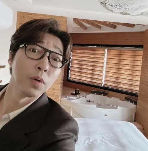 ▲羅棟鉉在生前就被發現身體狀況不佳。（圖／＠buzzbean11 IG）