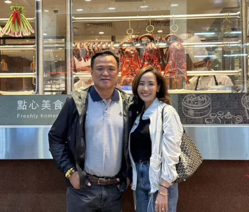    ▲泰國新任總理阿努廷與小20歲嬌妻塔納農。（圖／翻攝自星洲網）  