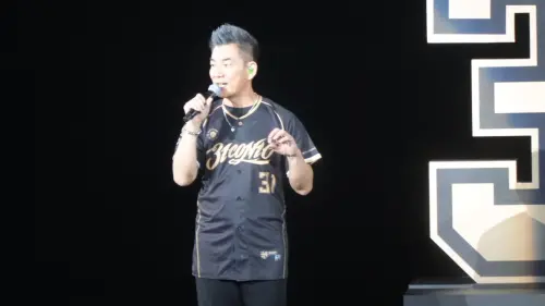 任賢齊為林智勝打造引退歌！沙啞獻唱〈再出發〉球迷淚崩：太感動
