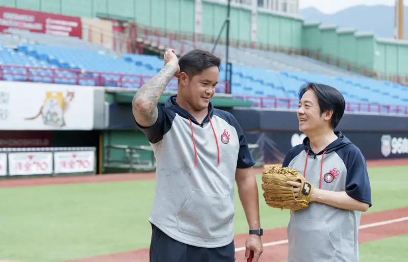 ▲賴清德發文感謝「大師兄」林智勝一路走來，點燃球迷熱血，為大家帶來無限感動。（圖／翻攝自賴清德臉書）