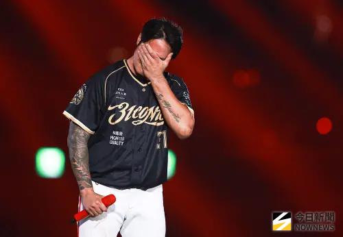 ▲林智勝在引退儀式上講感言一度淚崩。（圖／記者葉政勳攝 ,2025.09.07）