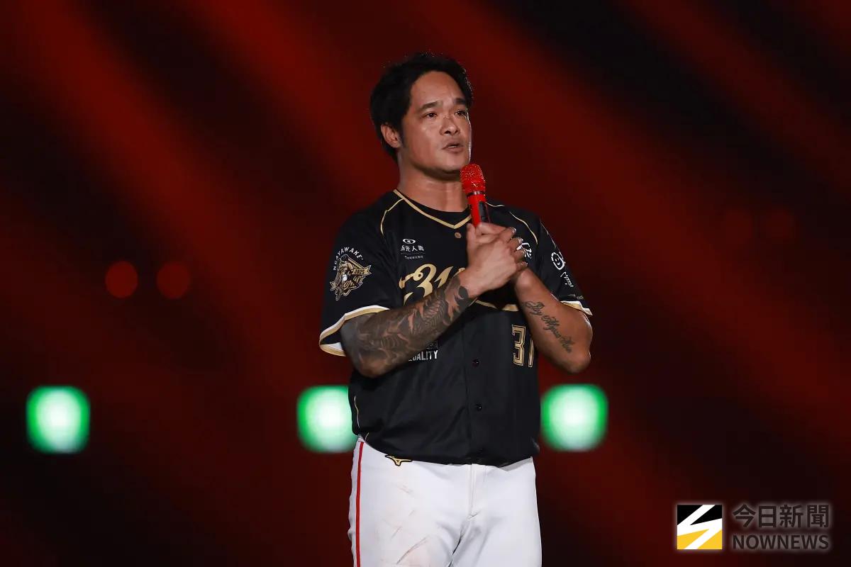 ▲林智勝談到球員生涯最後重回游擊大關，看到二壘手是郭嚴文，投手丘上站著陳禹勳，讓他想到2015年的Lamigo時期。（圖／記者葉政勳攝 ,2025.09.07）