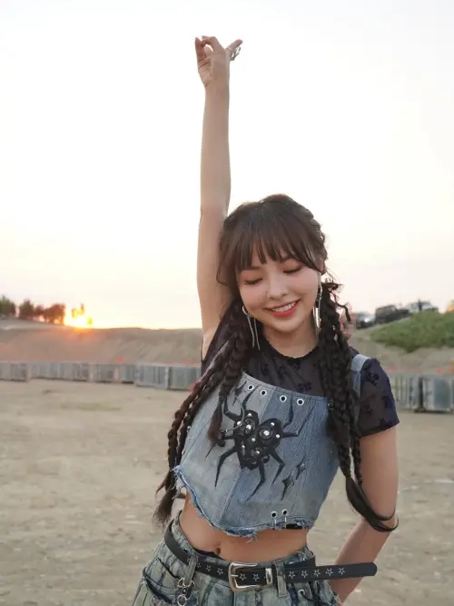 ▲面對頻頻被網友催婚，凱希怒轟：「請你們管好自己就好，要選也不會選你！」（圖／翻攝自臉書徐凱希Cathy）