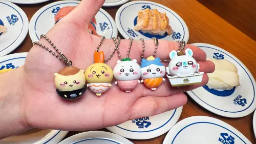 ▲藏壽司吉伊卡哇再度聯名，日本原創5款壽司造型「立體吊飾」開搶。（圖／藏壽司提供）