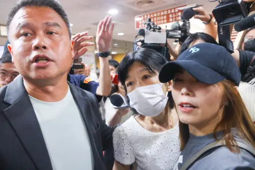 快訊／陳佩琪到北院辦保！柯文哲囚車13：30北所出發
