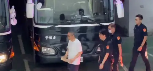 鋼鐵小草已高喊柯盧配？他驚呼「柯文哲將迎下一波光榮」
