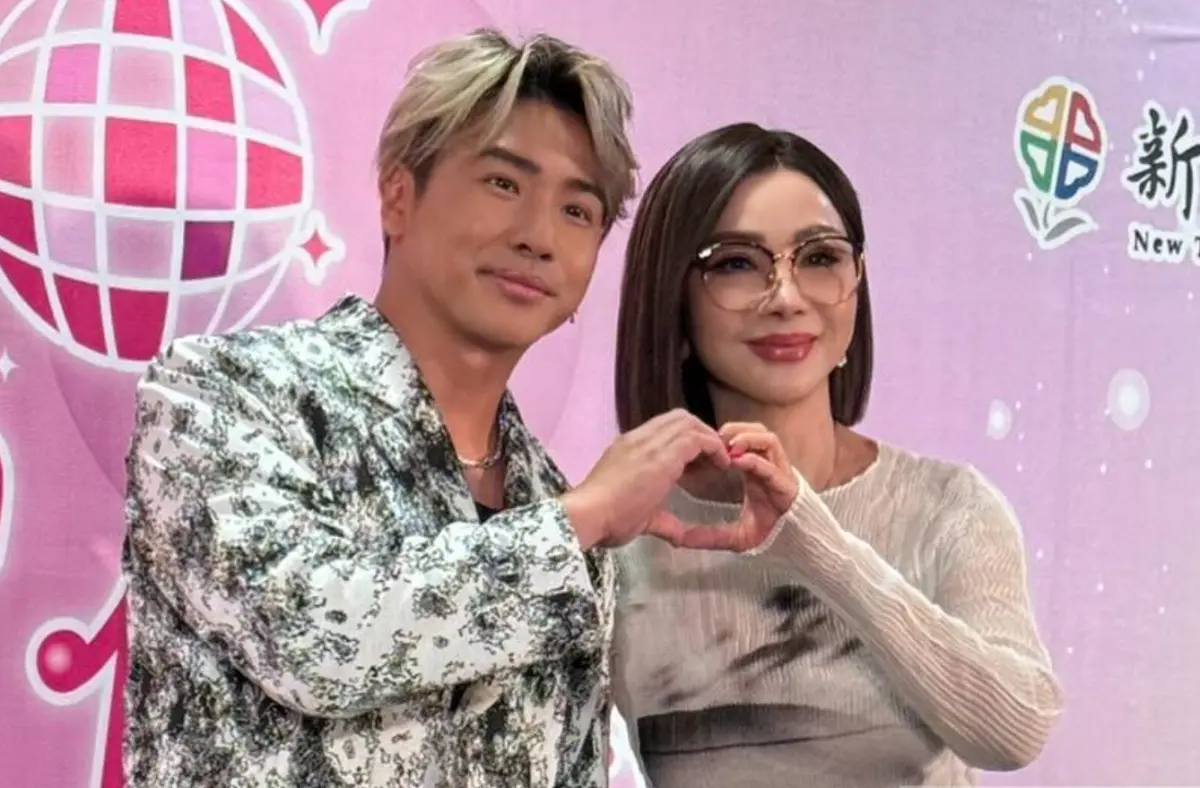 ▲歐弟歐漢聲（左）昨日舉辦女兒歐小妹的抓周宴，乾媽陳美鳳（右）也現身，還曝光「3位媽媽」的合照，看得出來歐弟家庭幸福、婚姻美滿。（圖／歐漢聲IG@odsurf）