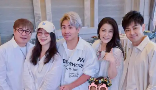 ▲胡瓜、陳美鳳、歐弟、丁柔安、林志穎也一起留下合照。（圖／陳美鳳 MeiFen臉書）