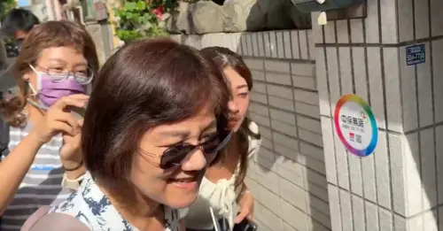 ▲柯美蘭抵達新竹老家。（圖／翻攝畫面）