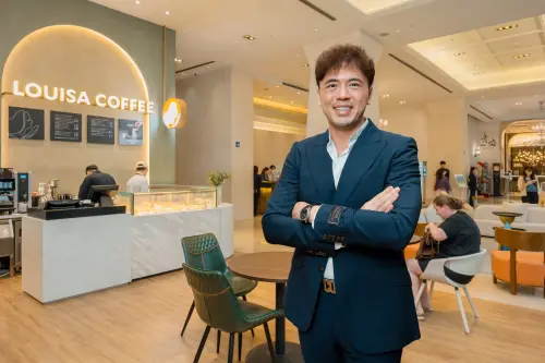 ▲路易莎董事長黃銘賢打造青焰Buffet，開創飯店新通路。（圖／路易莎提供）