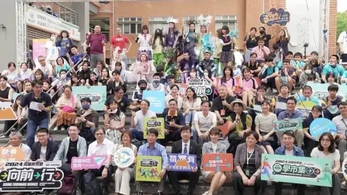 ▲高市府教育局114年度將持續深化五大面向，包括「三級試探確立職涯」、「特色技職多元展現」、「靈活學習邁向國際」、「扎實基礎深耕實務」及「業界協力符應產業」。（圖／高市府教育局提供）