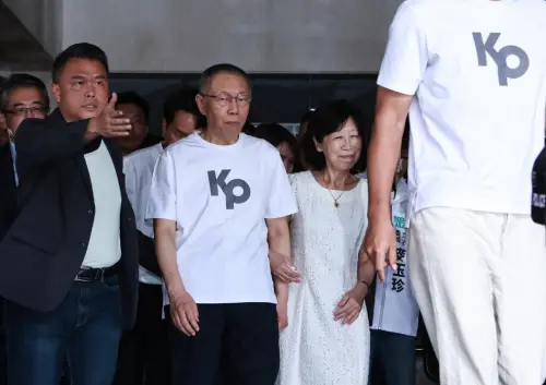 小草喊柯文哲選總統！律師揭背後關鍵原因：恐精算過
