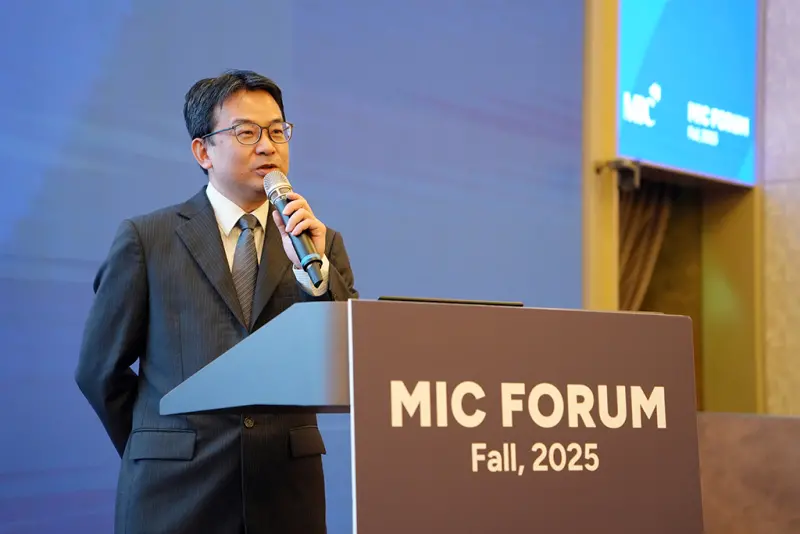 ▲資策會MIC產業顧問潘建光分析，川普2.0施政仍有高度不確定性，未來三年全球半導體產業仍面臨多重壓力。（圖／資策會提供）