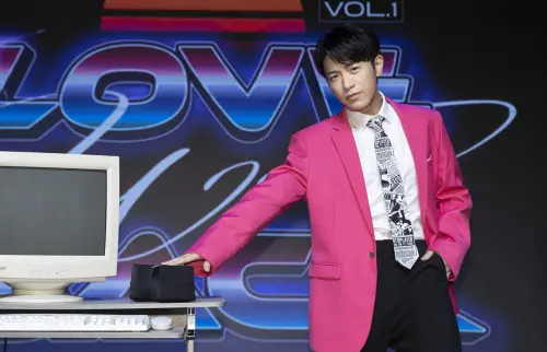 ▲韋禮安笑稱自己與愛妻的情趣就是靠角色扮演逗樂老婆。（圖／索尼音樂提供）