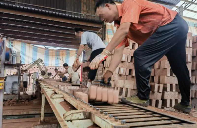 400智障工人遭中國磚廠強迫勞動！每天12小時全年無休零工資