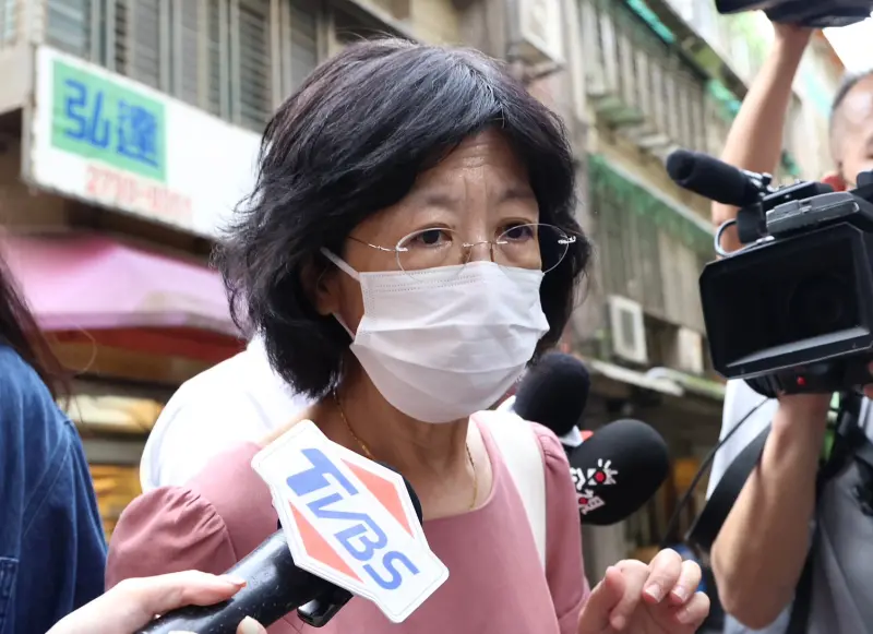 ▲柯文哲今（9）日將出庭，妻子陳佩琪一早率先出門。（圖／NOWNEWS記者朱永強攝影，2025.09.09）