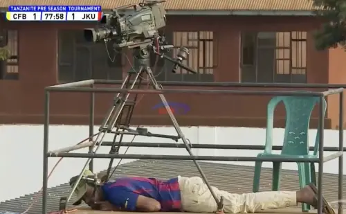 ▲攝影師同樣也嚇到趴下。（圖／取自X）