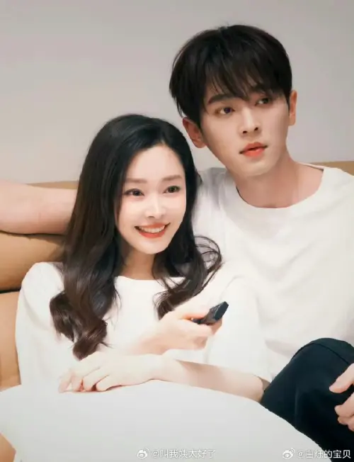 ▲宋軼（左）和丞磊為戲炒作，居家甜蜜照曝光。（圖／翻攝自微博＠電視劇與晉長安）