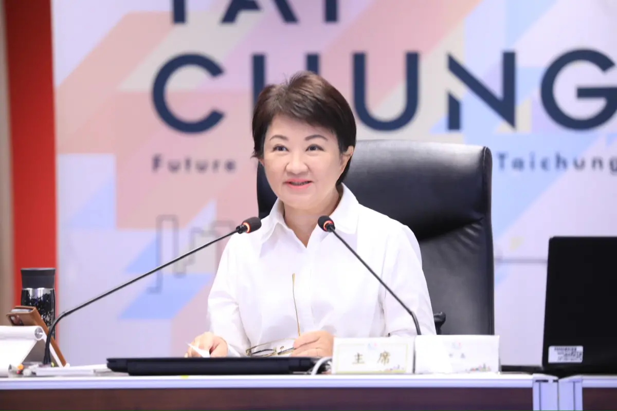 ▲台中市長盧秀燕宣布明年自辦「班班喝鮮奶」，嘉惠全市2至12歲孩子。（圖／台中市政府提供，2025.09.09）